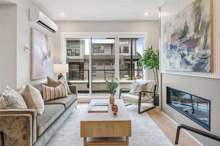 Property Photo: 2511 Bronzite Pl BC V9B 7E2