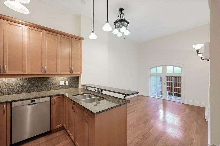 Property Photo:  1602 Quadra St #203  BC V8W 2L4 