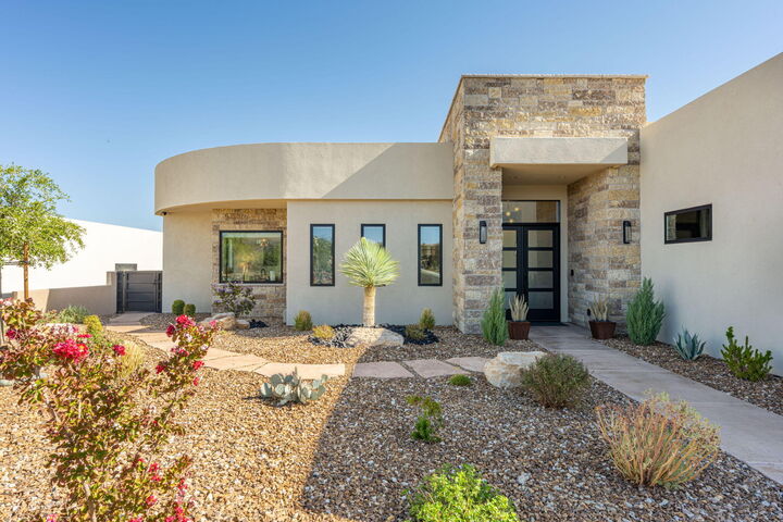 Property Photo:  1392 W Canyon Tree Dr  UT 84770 
