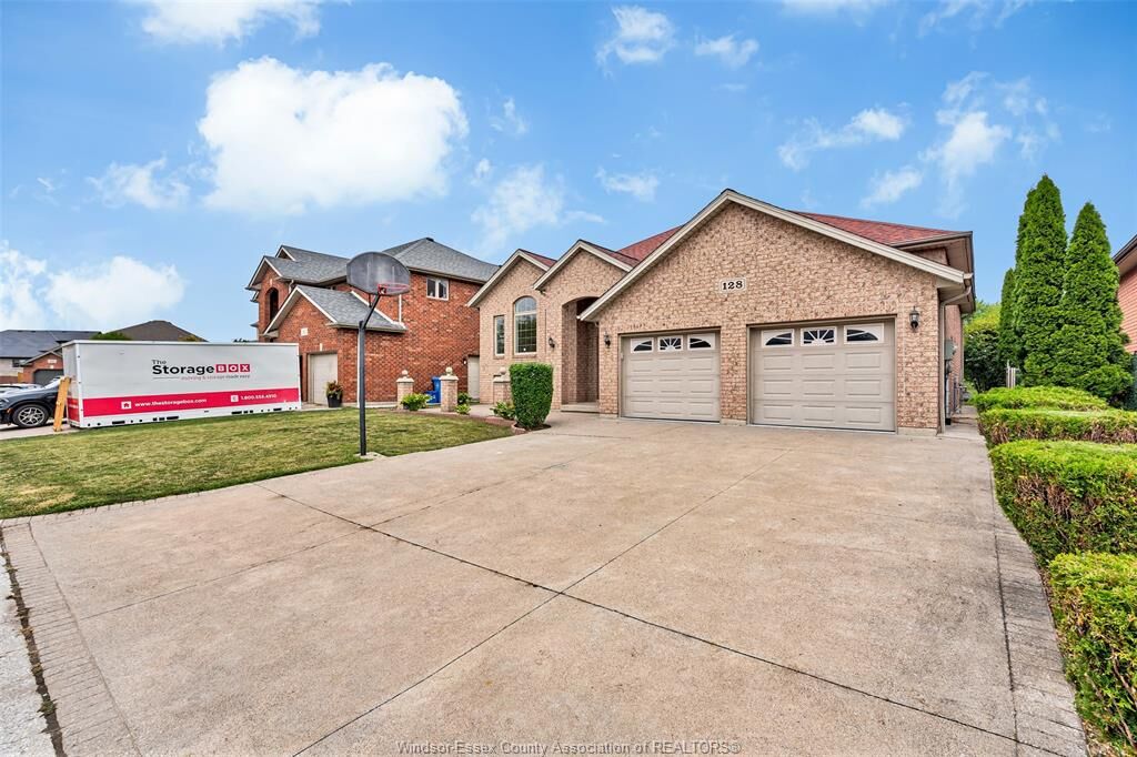 Property Photo: 128 Marina Grove ON N9K 1C9
