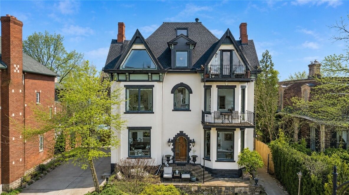 Property Photo:  229 Grandview Avenue 3  PA 15211 