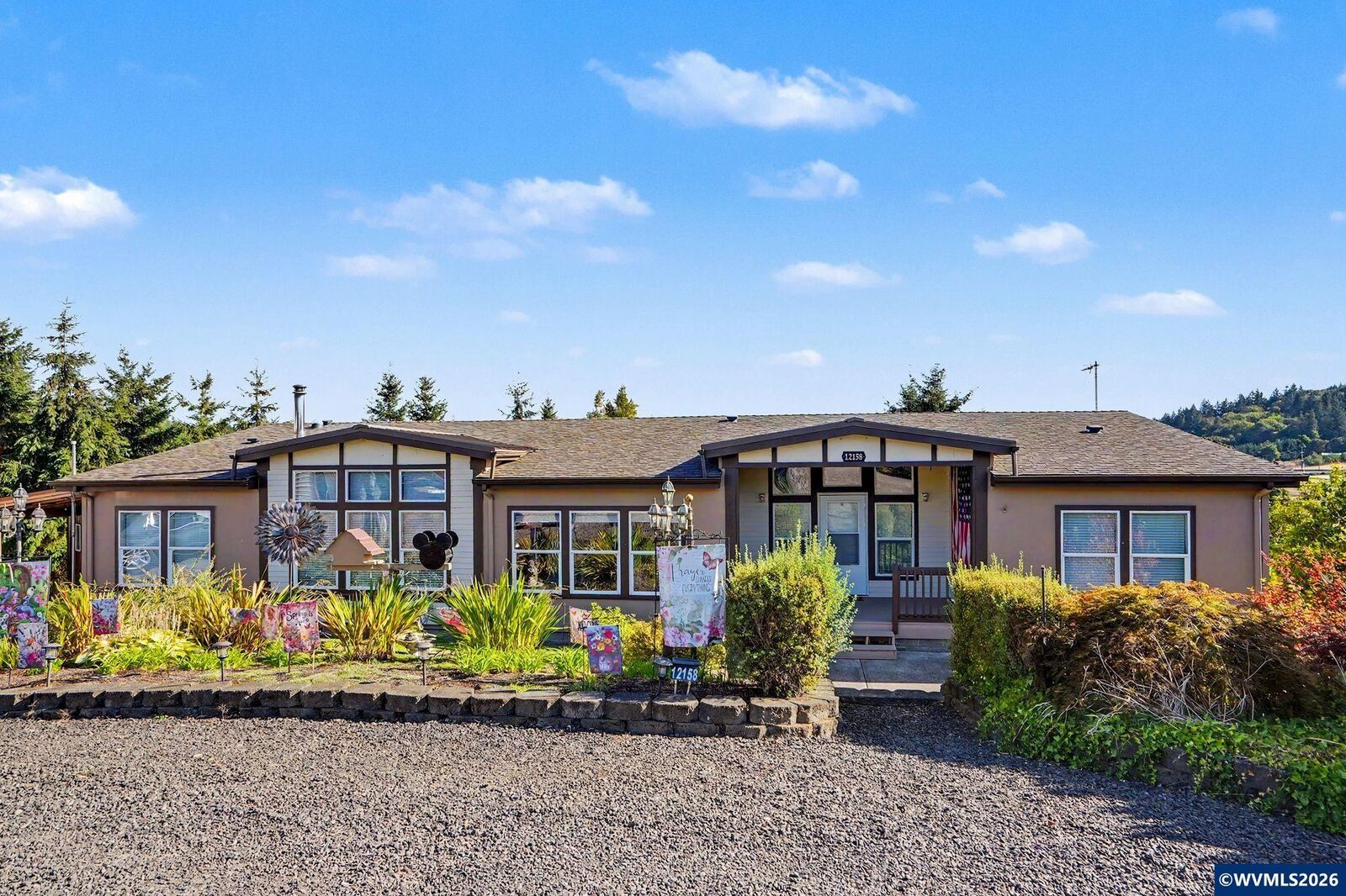 Property Photo: 12158 Butterfly Ln SE OR 97352