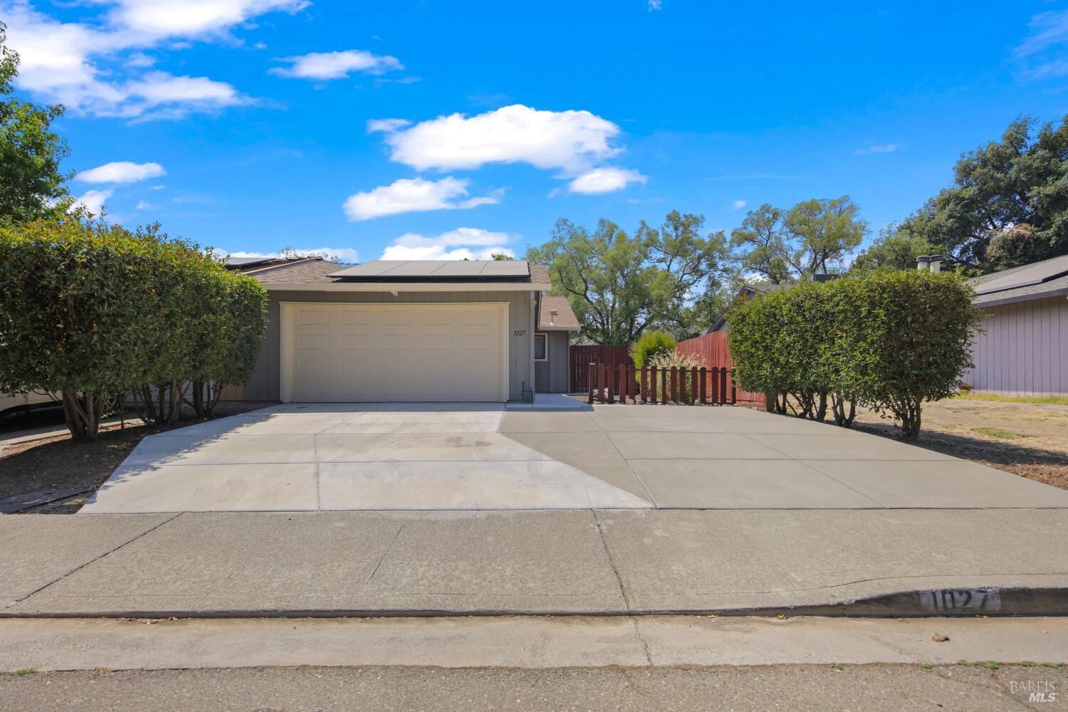 Property Photo: 1027 Justin Way CA 95620