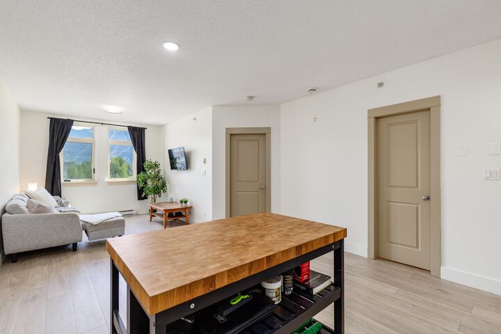 Property Photo: 7330 Arbutus Street 309 BC V0N 2L1