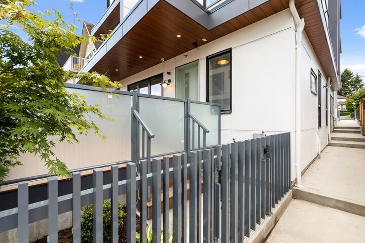 Property Photo: 4260 Sophia Street B BC V5V 3V7