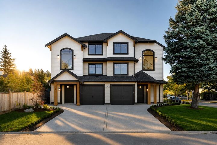 Property Photo: 1948 143 Street 101 BC V4A 7Z2