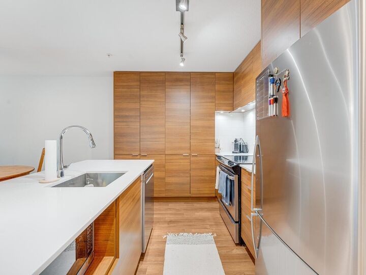 Property Photo: 1677 Lloyd Avenue 313 BC V7P 0B1