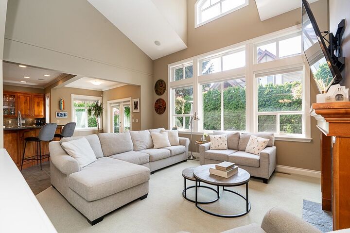 Property Photo: 15730 34 Avenue BC V3Z 3Y4