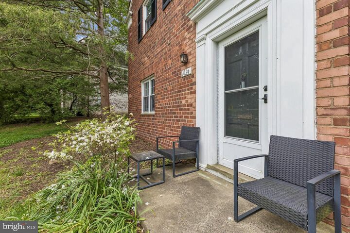 Property Photo:  1024 Valley Drive  VA 22302 
