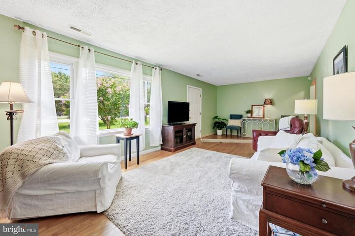 Property Photo:  719 Old Love Point Road  MD 21666 