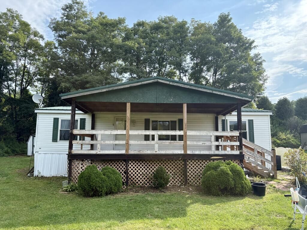 Property Photo: 118 Rose Street PA 15956