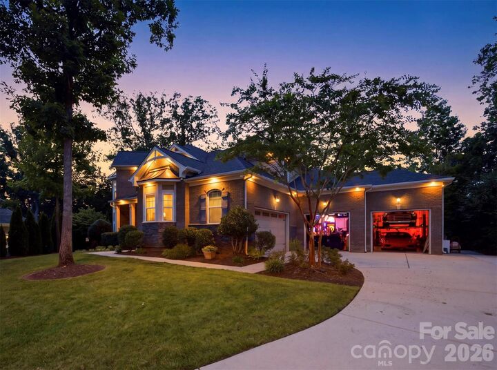 Property Photo:  1617 Maize Court  NC 28173 