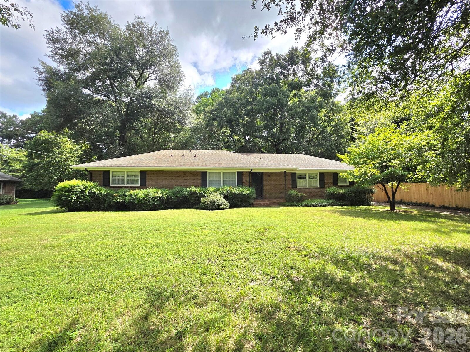 Property Photo: 4913 S New Hope Road NC 28012