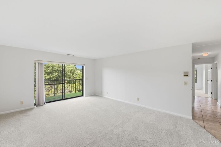 Property Photo:  3004 Glenmore Avenue  OH 45238 