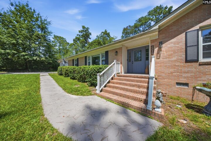 Property Photo:  1107 Tarrytown  SC 29170-3524 