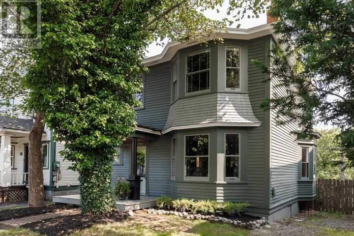 Property Photo: 31 Craigmillar Avenue NL A1E 1Z9