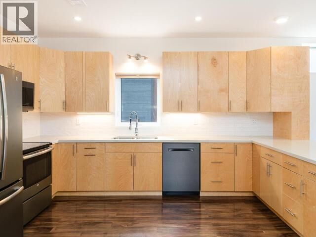 Property Photo:  30 Iskoot Crescent  YT Y1A 0P5 