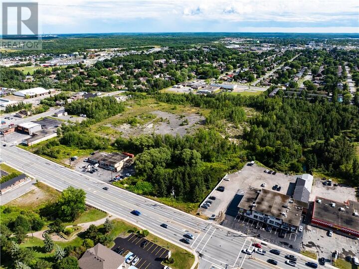 Property Photo:  1725 Lasalle Boulevard  ON P3A 1Z8 