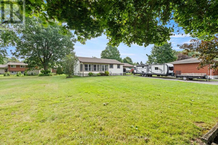 Property Photo:  466 Clare Avenue  ON L3C 3B3 