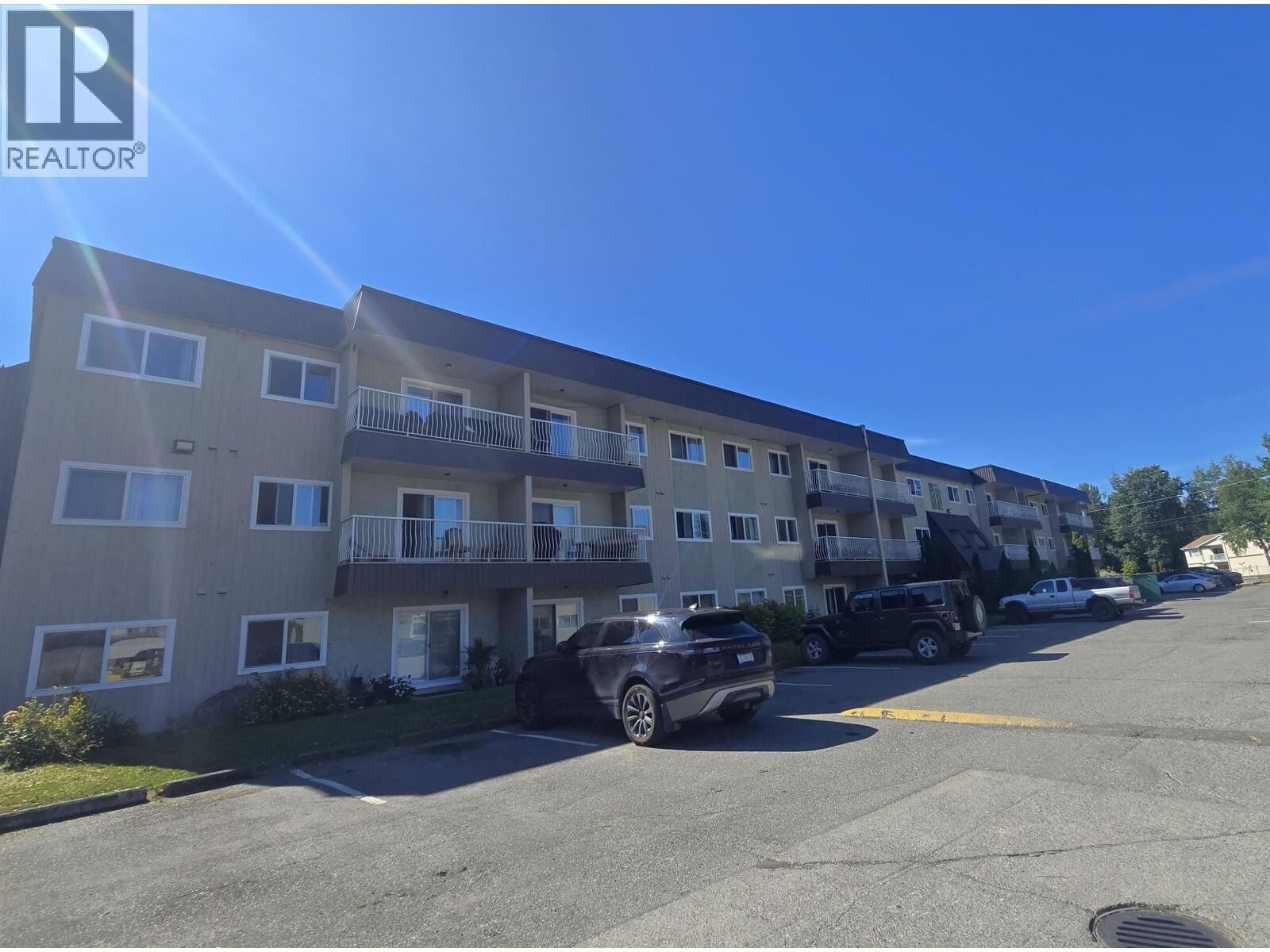 Property Photo: 2607 Pear Street 1103 BC V8G 4V5