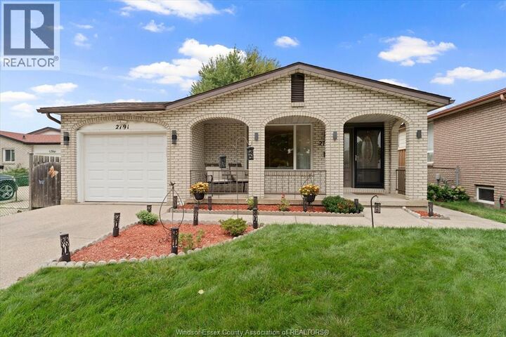 Property Photo:  2791 Garvey Crescent  ON N8W 4W7 