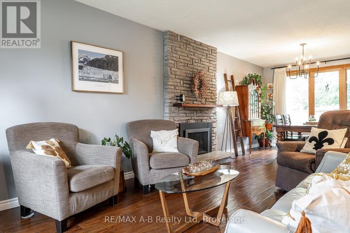 Property Photo: 45 Magwood Court ON N4Z 1G3