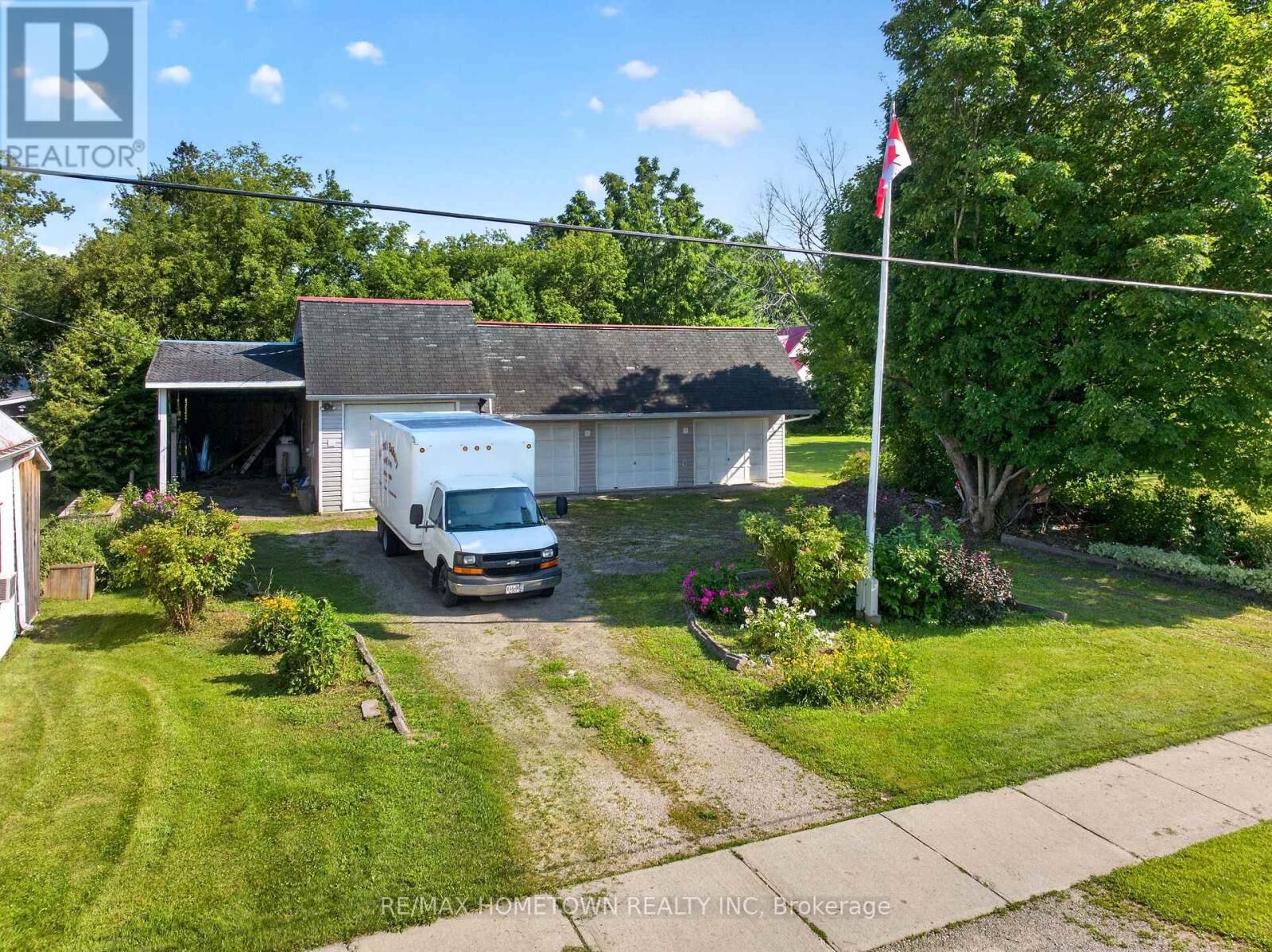 Property Photo: 116 Mill Creek Drive ON K0E 1G0