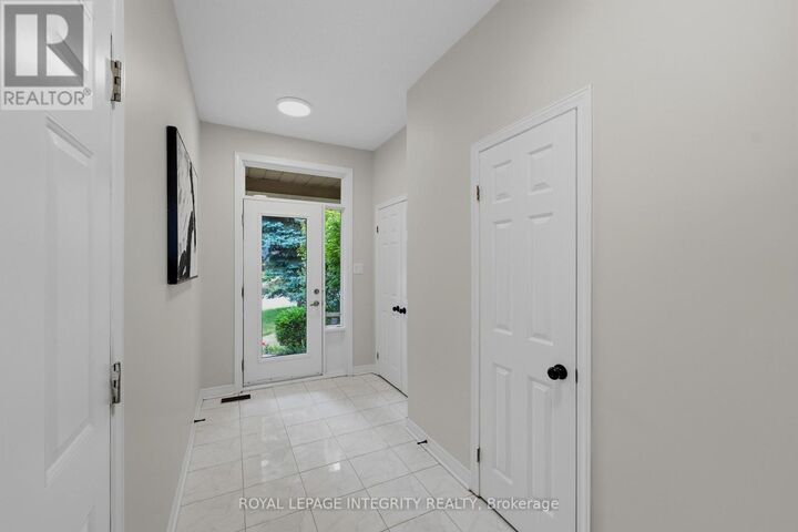 Property Photo: 20 Redding Way ON K2G 6C2