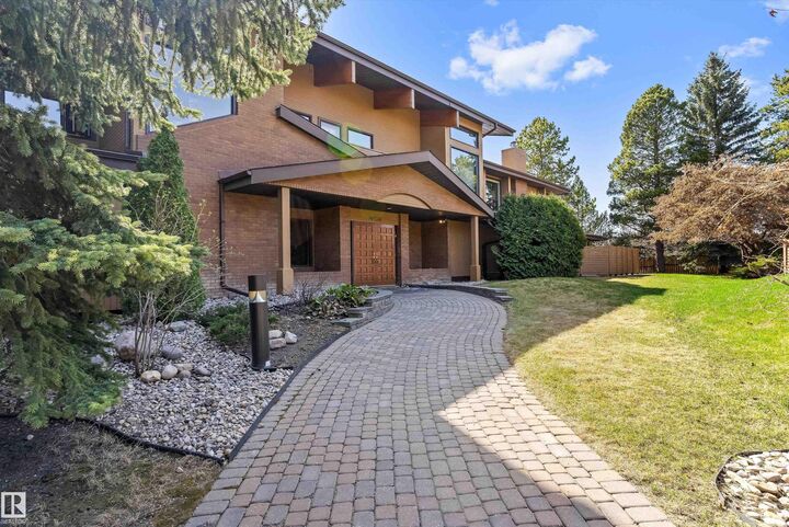 Property Photo: 14824 45 Avenue NW 7 AB T6H 5M5
