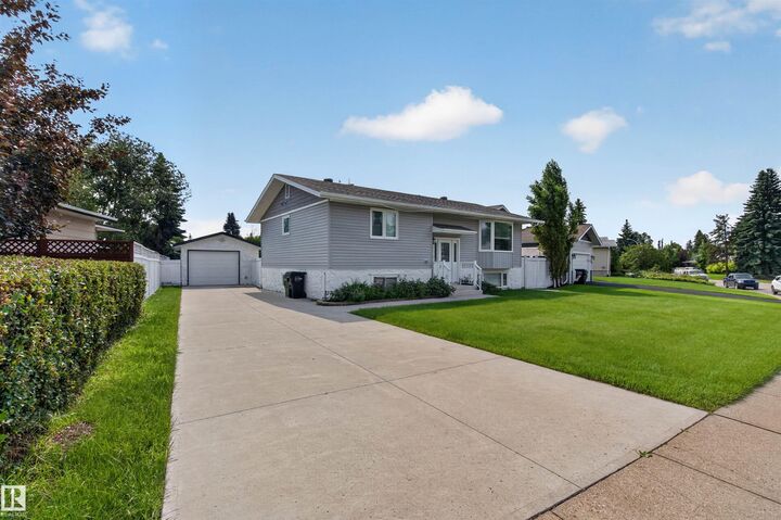 Property Photo:  1311 85 Street NW  AB T6K 1X7 
