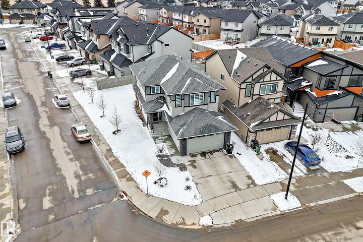 Property Photo:  7035 Chivers Loop SW  AB T6W 3Y7 