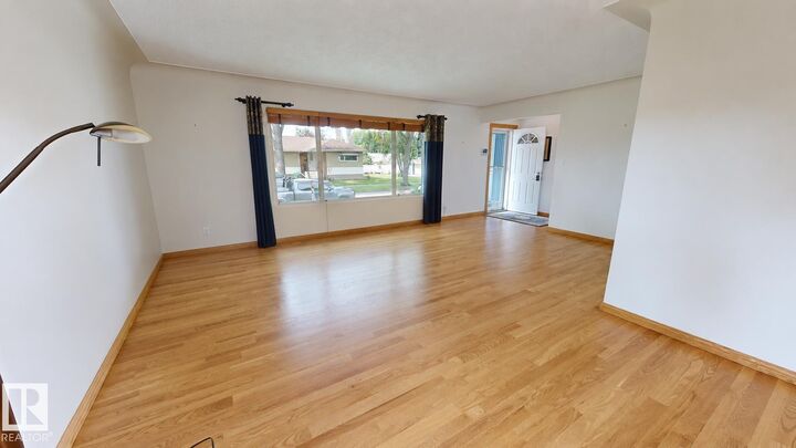 Property Photo:  9503 77 Street NW  AB T6C 2M8 