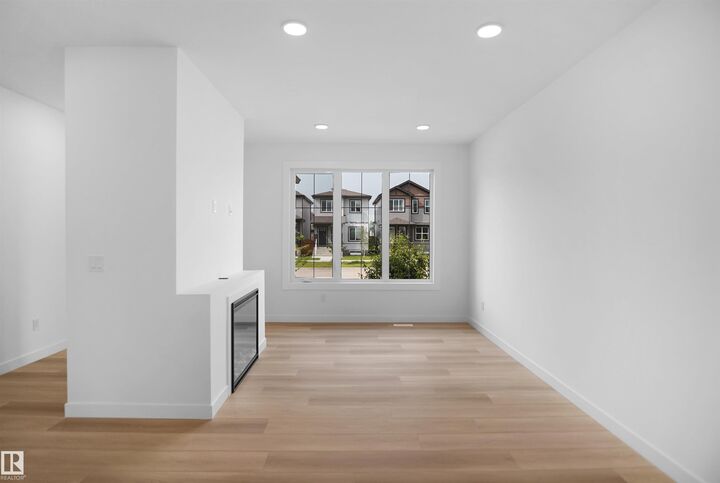 Property Photo:  98 Juniper Wynd  AB T8L 3S4 