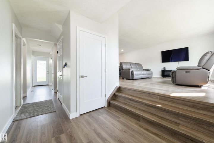 Property Photo:  4614 53 Ave  AB T0C 0V0 