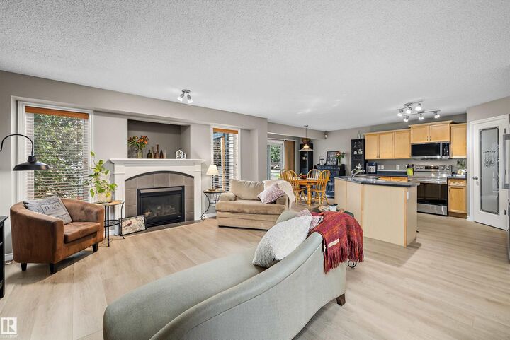 Property Photo:  133 Greystone Crescent  AB T7X 0A7 