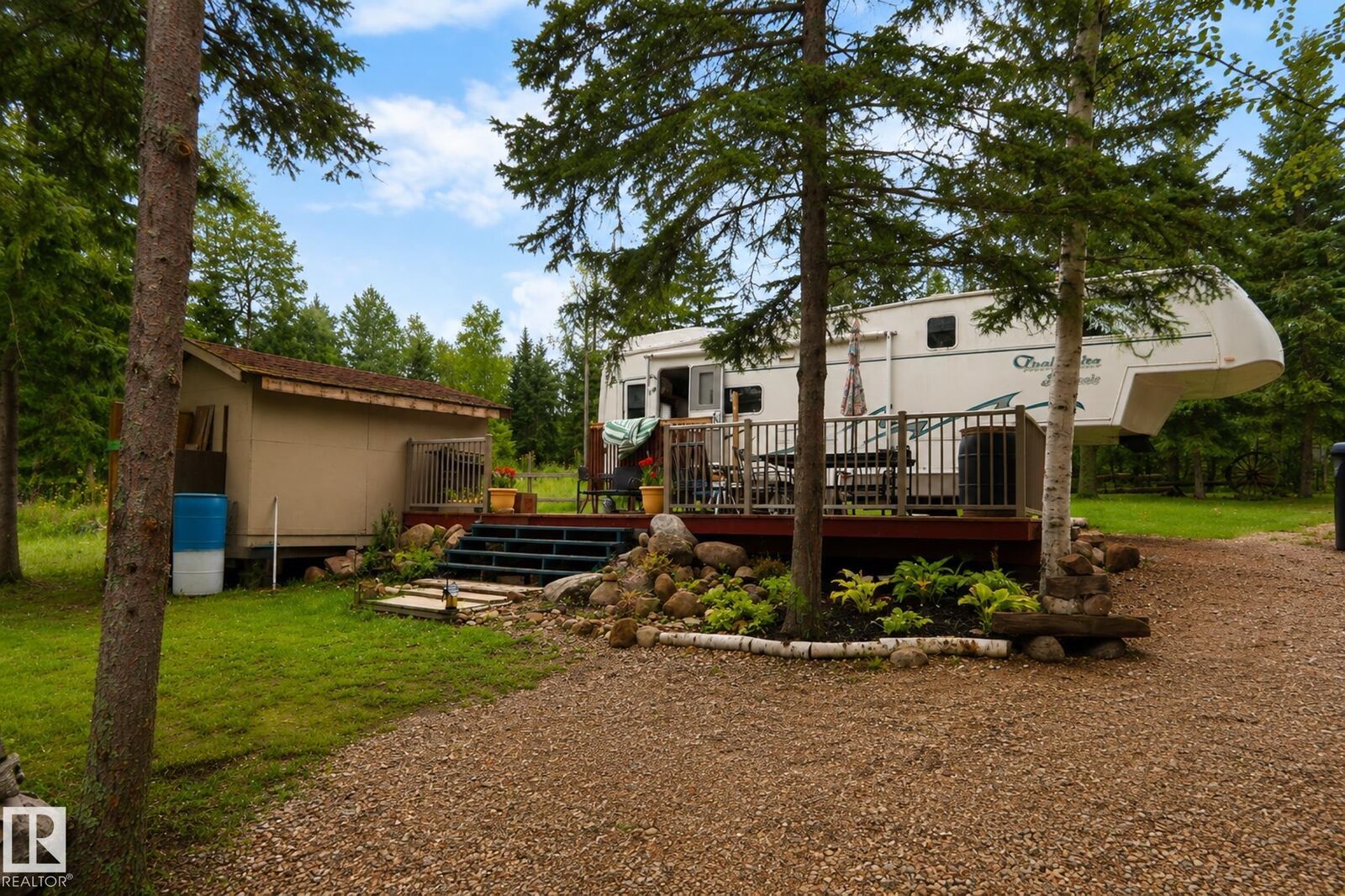 Property Photo:  506 60017 Range Road 110 A  AB T0A 0C0 
