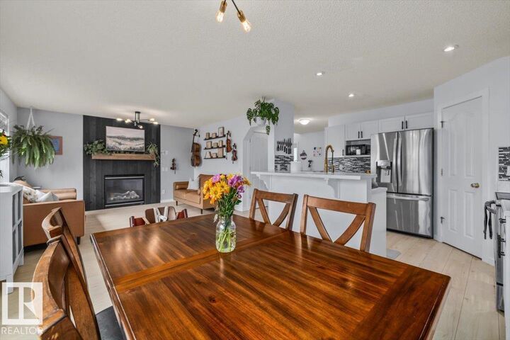 Property Photo: 19040 47 Avenue NW AB T6M 2V6