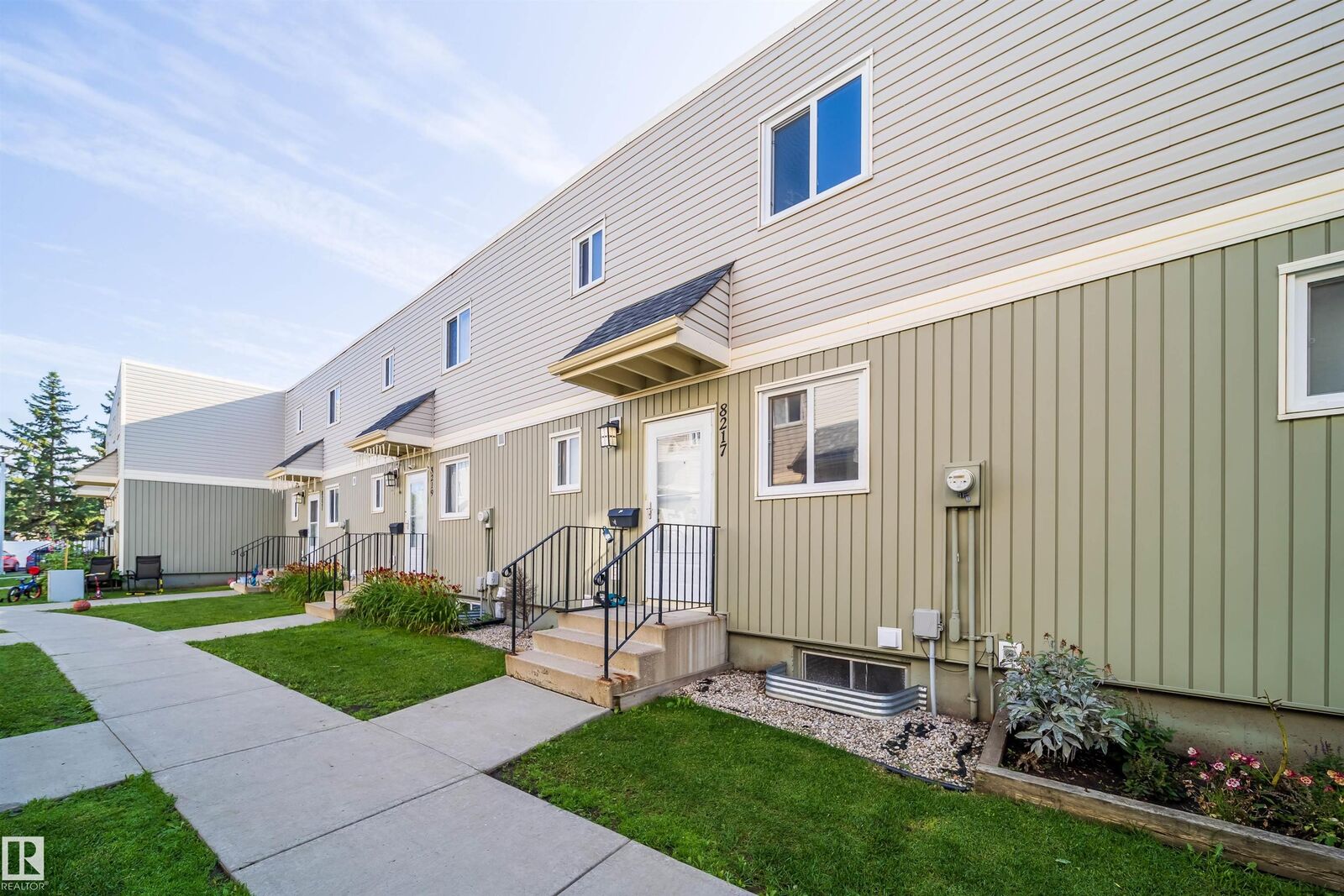 Property Photo:  8217 182 Street NW  AB T5T 1L2 
