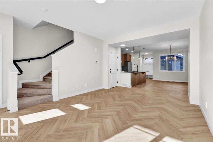 16231 19 Avenue SW 71 — photo 1