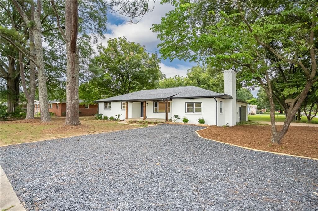 Property Photo:  604 Mission Road SW  GA 30120 