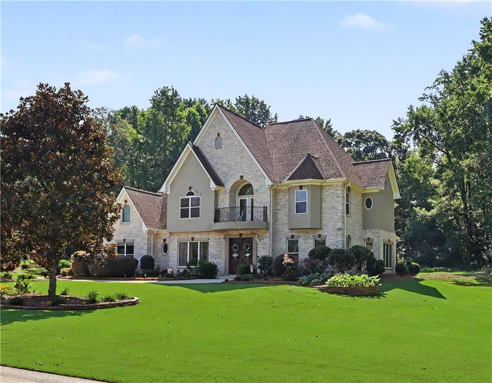 Property Photo: 53 Saint Ives Circle GA 30680