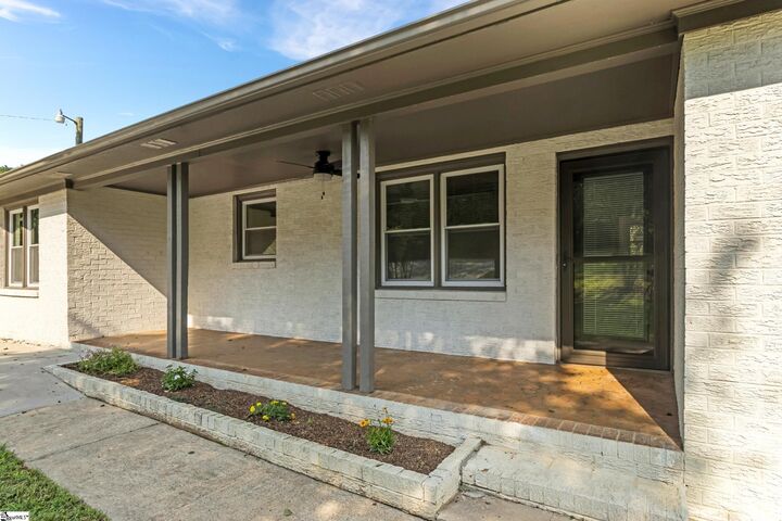 Property Photo: 102 American Legion Road SC 29651