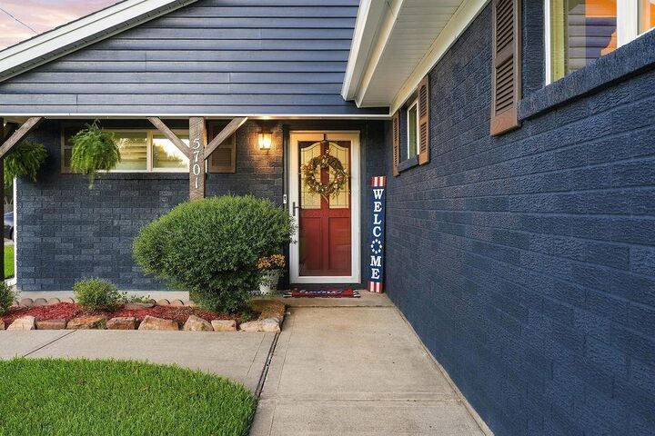 Property Photo:  5701 Melody Lane  TX 77539 