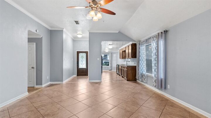 Property Photo: 3707 Somerton Drive TX 77571
