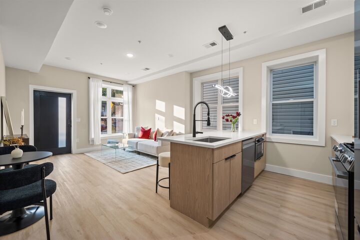 Property Photo:  30 Cambridge Ave 1 &Amp 4  NJ 07307 
