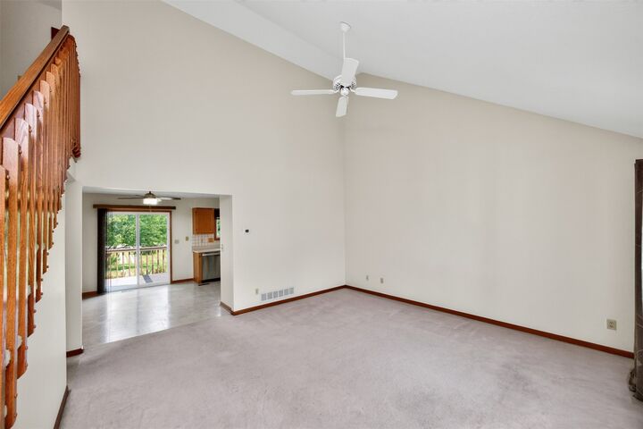 Property Photo: 916 SE Chaparal Drive IA 50021