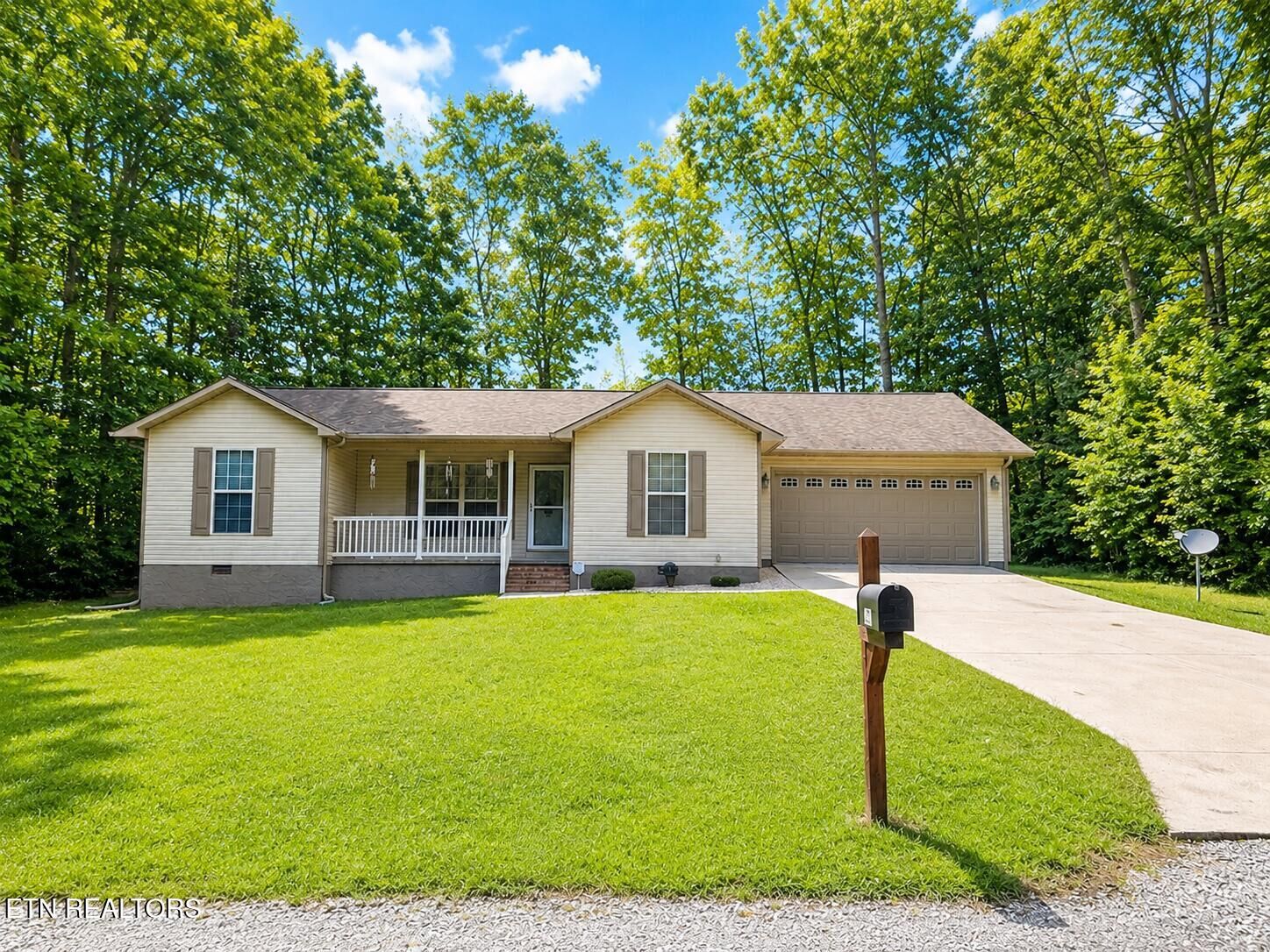 Property Photo:  4220 Chica Rd  TN 38572 