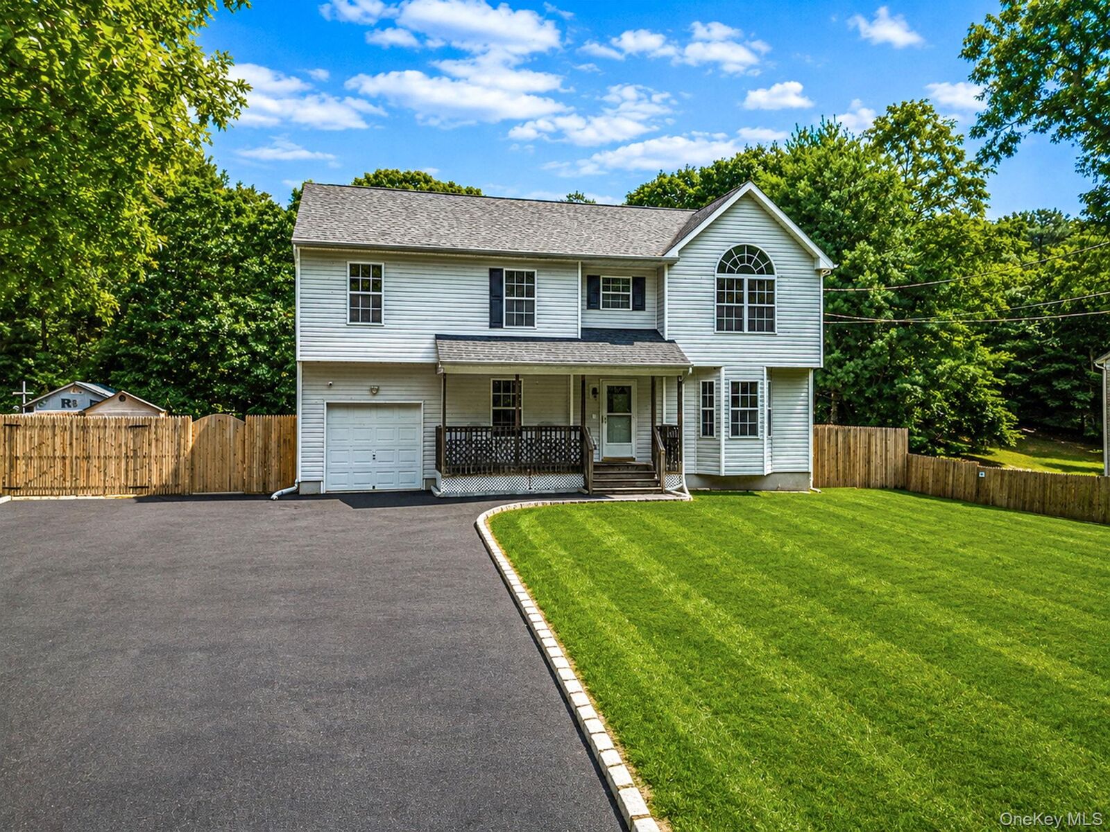Property Photo:  10 Cedar Lane  NY 11763 