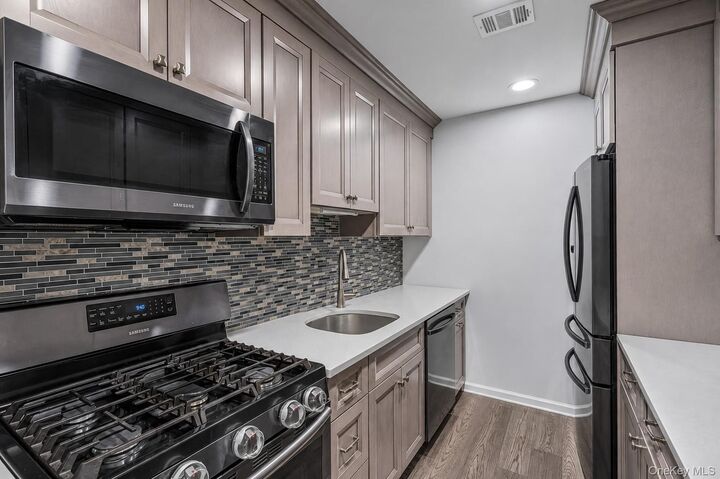 Property Photo: 150 Pointe Circle N. 150 NY 11727