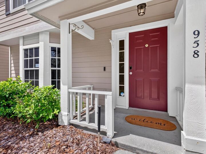 Property Photo: 958 Sykes Court 104 FL 32828